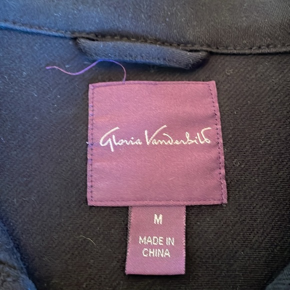 Black short Gloria Vanderbilt jacket /size medium - Picture 3 of 4